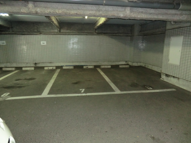 22/26 駐車場