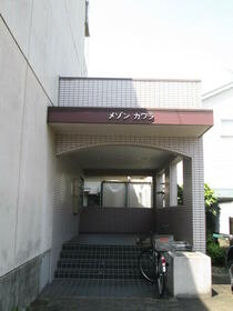 14/26 エントランス