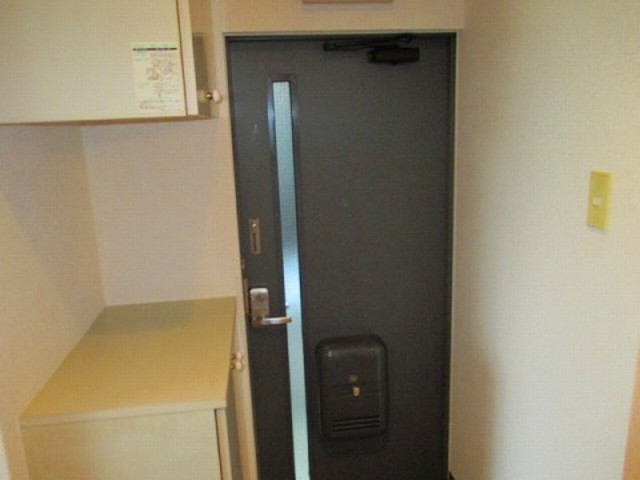 19/29 玄関