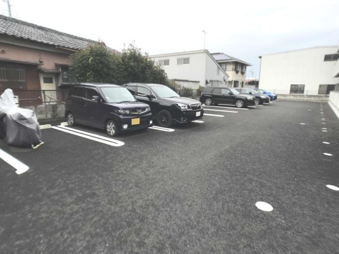 19/27 駐車場