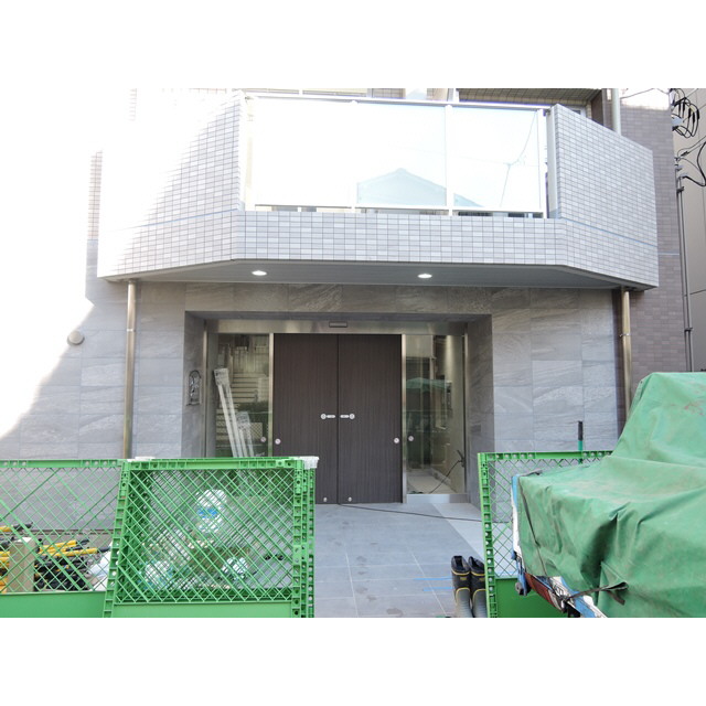 14/22 エントランス