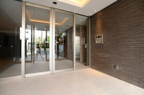 3/3 エントランス