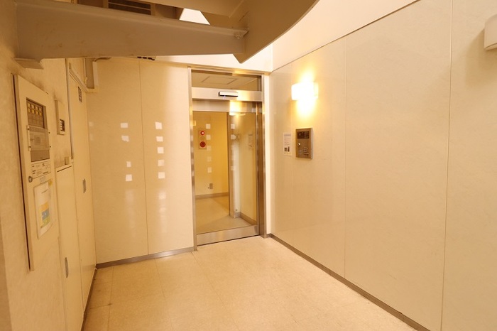 17/22 エントランス