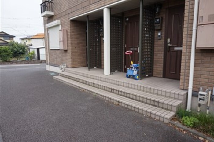 15/19 エントランス