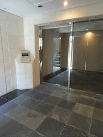 15/16 エントランス