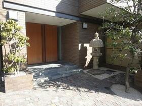 3/3 エントランス