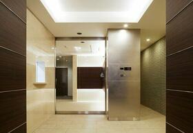 13/13 エントランス