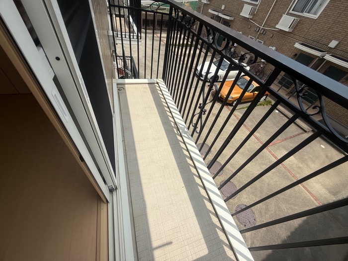 17/20 バルコニー