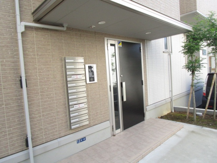 17/20 エントランス