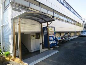 16/18 エントランス