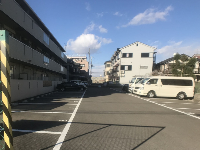 18/19 駐車場