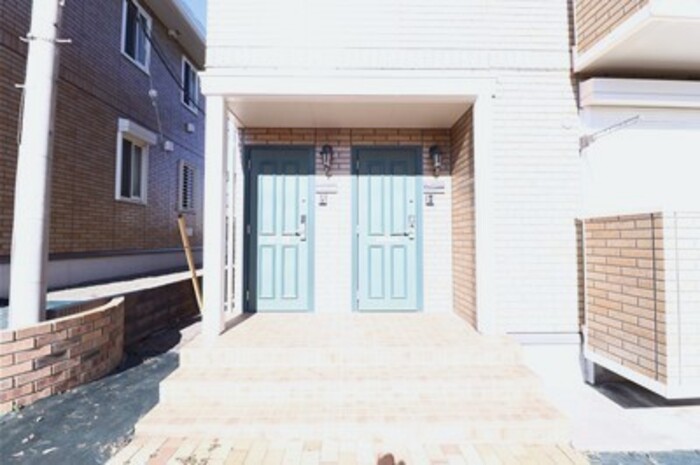 18/20 エントランス