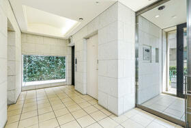 15/16 エントランス