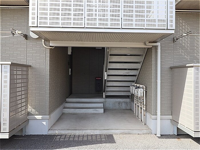 17/24 エントランス