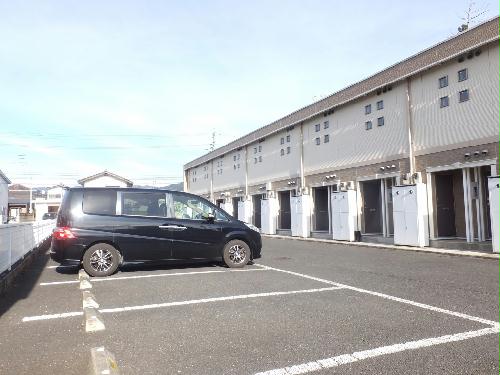 13/15 駐車場