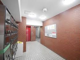 16/16 エントランス