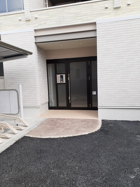 14/21 エントランス