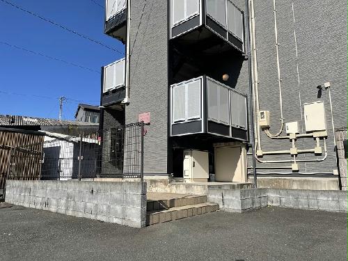 14/20 エントランス
