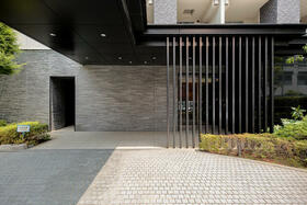 15/16 エントランス