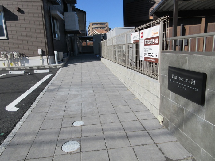 17/20 エントランス