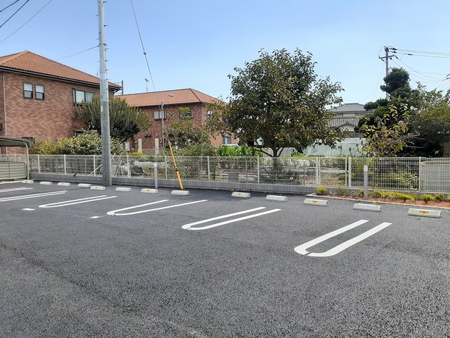 14/20 駐車場