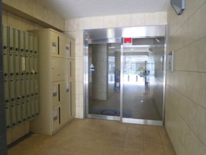 15/26 エントランス