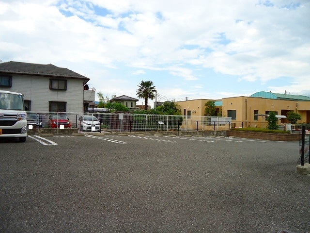 14/20 駐車場