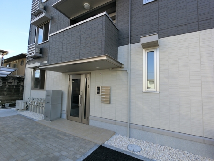 1/1 エントランス