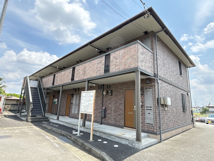 18/22 エントランス