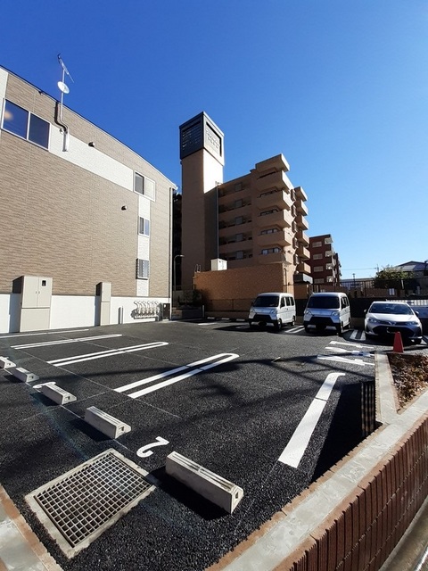 14/20 駐車場
