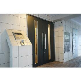 16/18 エントランス