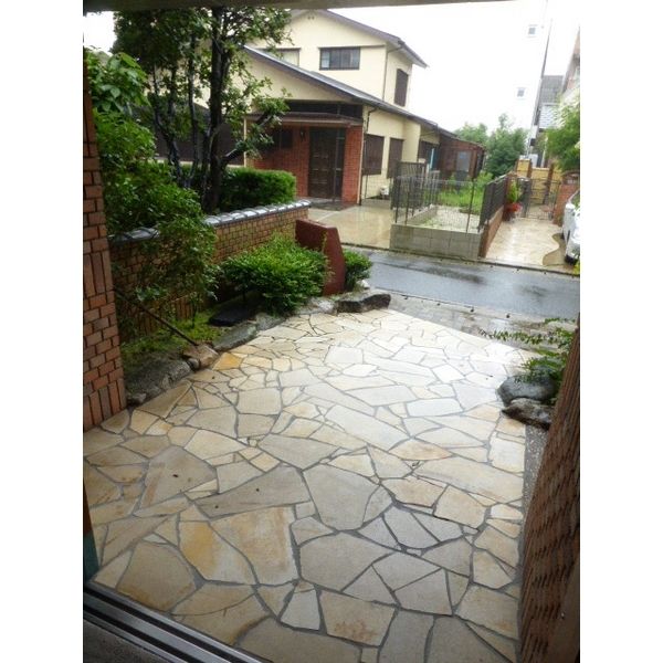 14/22 エントランス