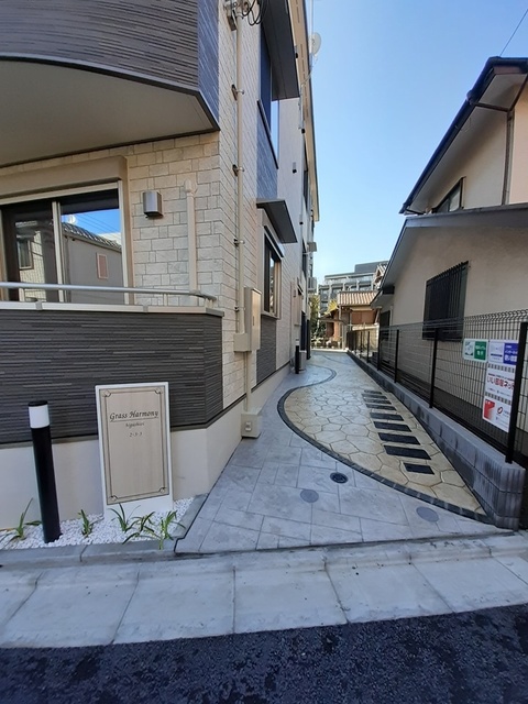 14/20 エントランス