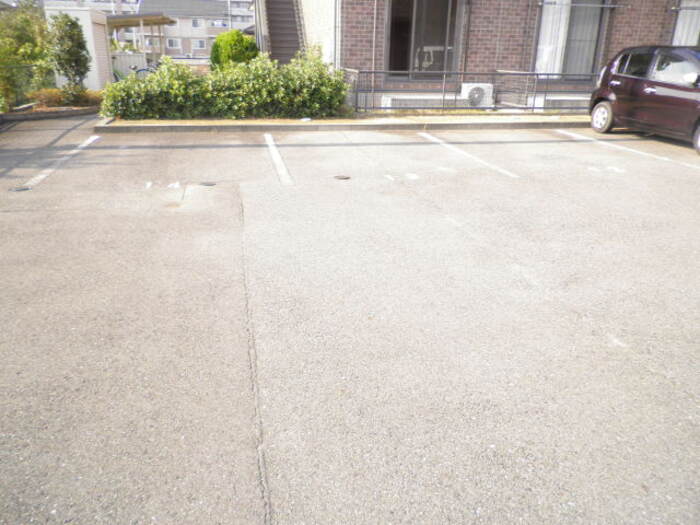 2/2 駐車場