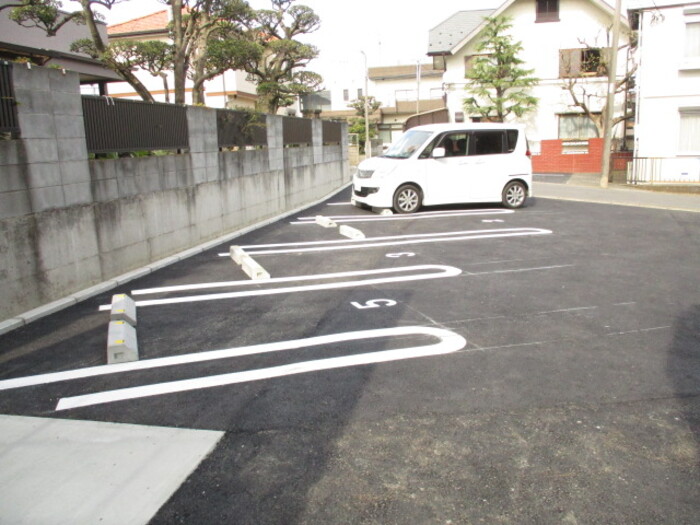 18/19 駐車場