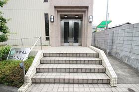 16/16 エントランス