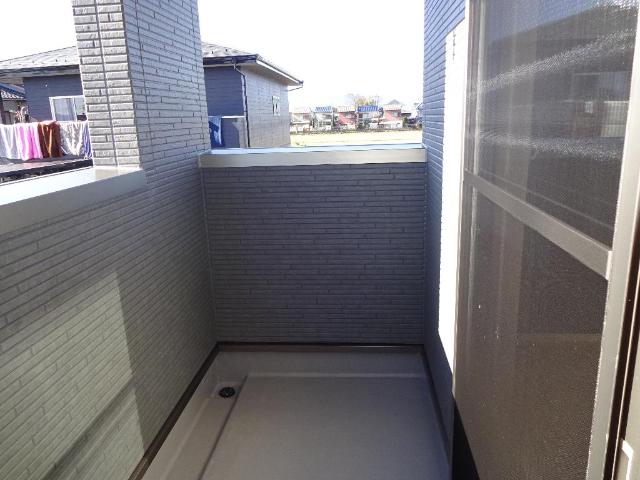 18/28 バルコニー