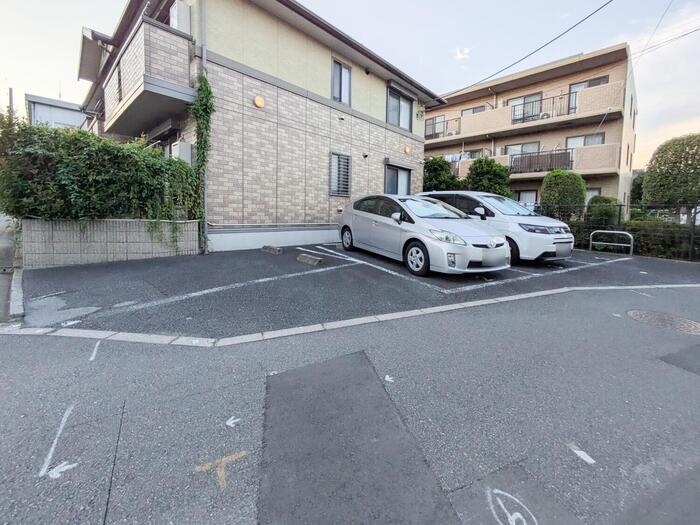 17/20 駐車場