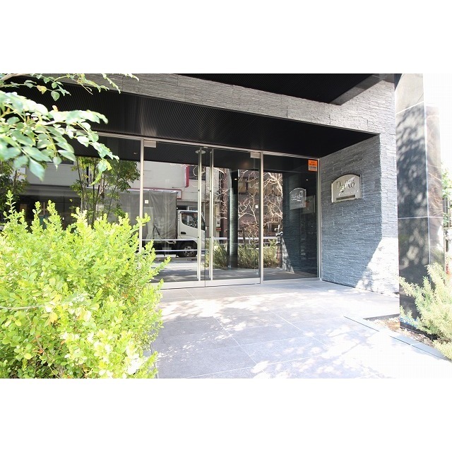 13/21 エントランス