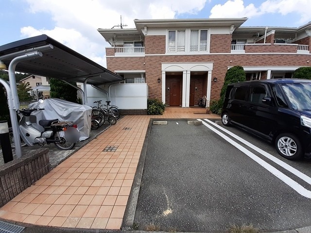 14/20 駐車場