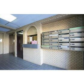 16/20 エントランス