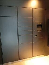 16/16 エントランス