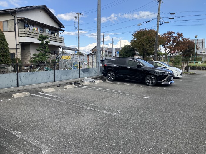 17/21 駐車場
