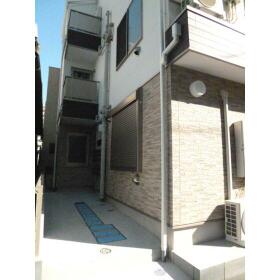 16/18 エントランス