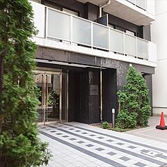 16/16 エントランス