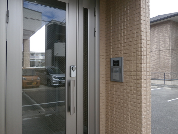 19/20 エントランス