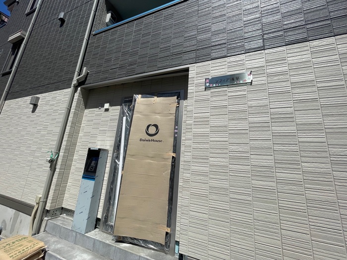 15/15 エントランス