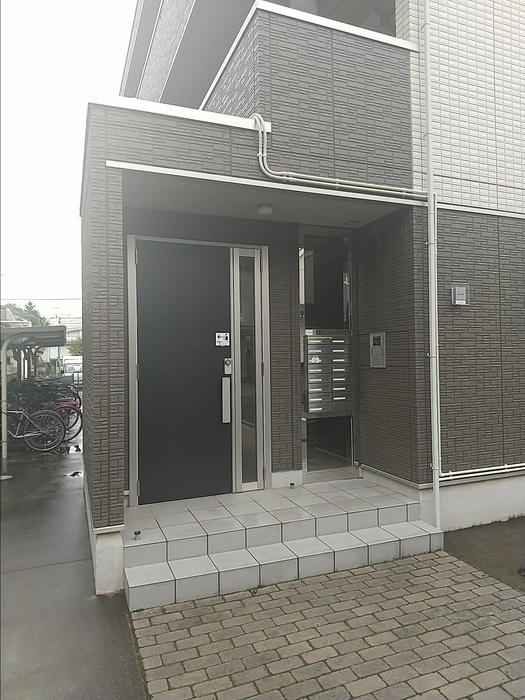 18/19 エントランス