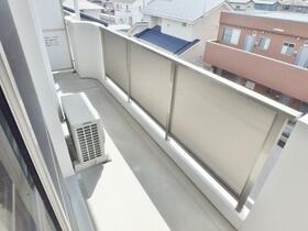 13/22 バルコニー