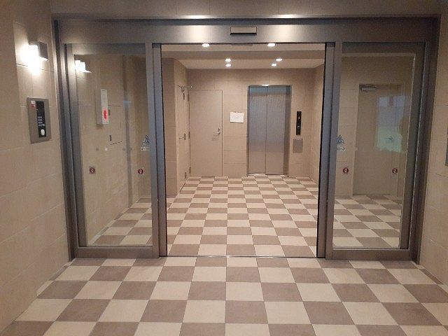 14/22 エントランス